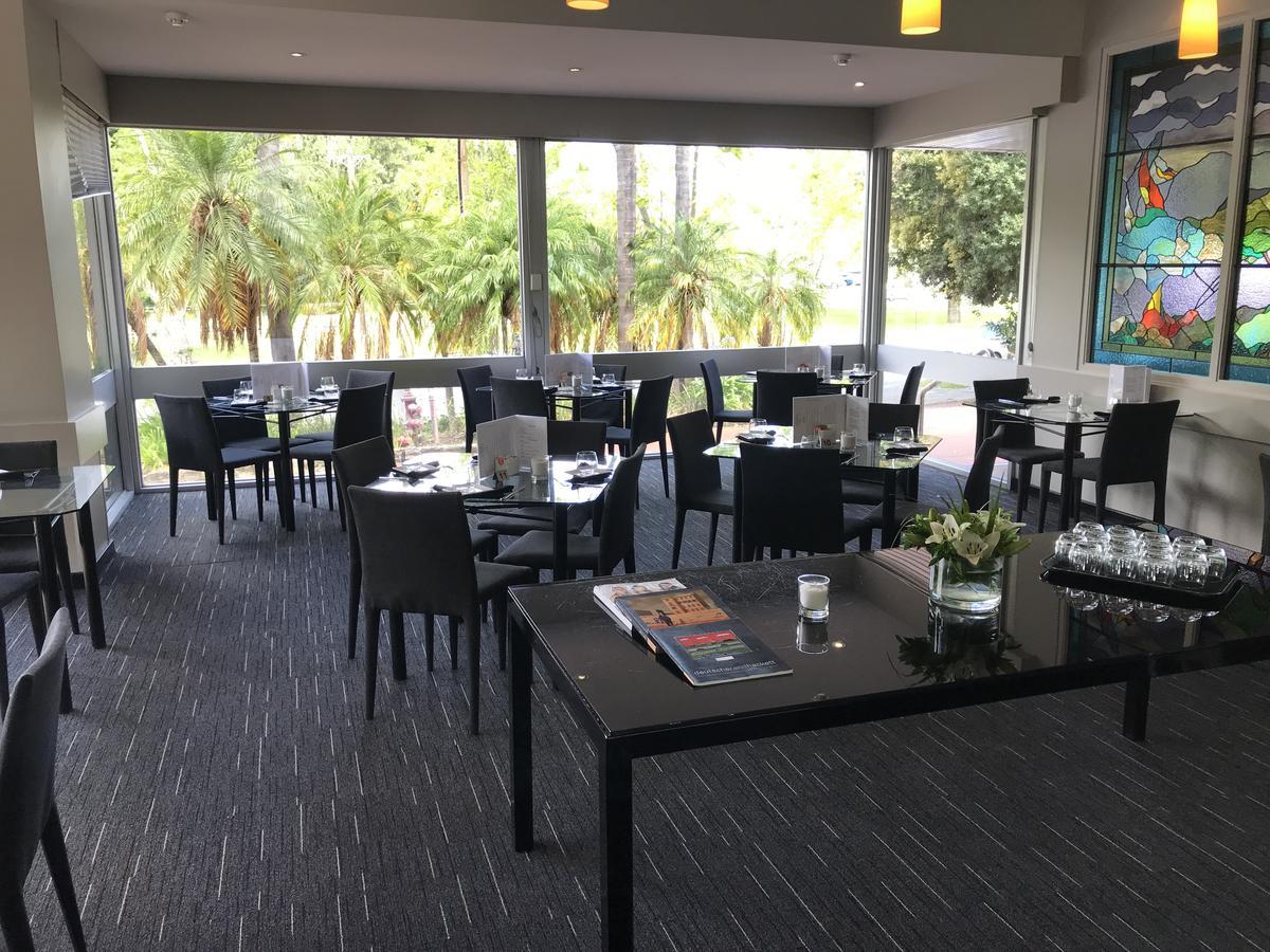 Sullivans Hotel パース エクステリア 写真