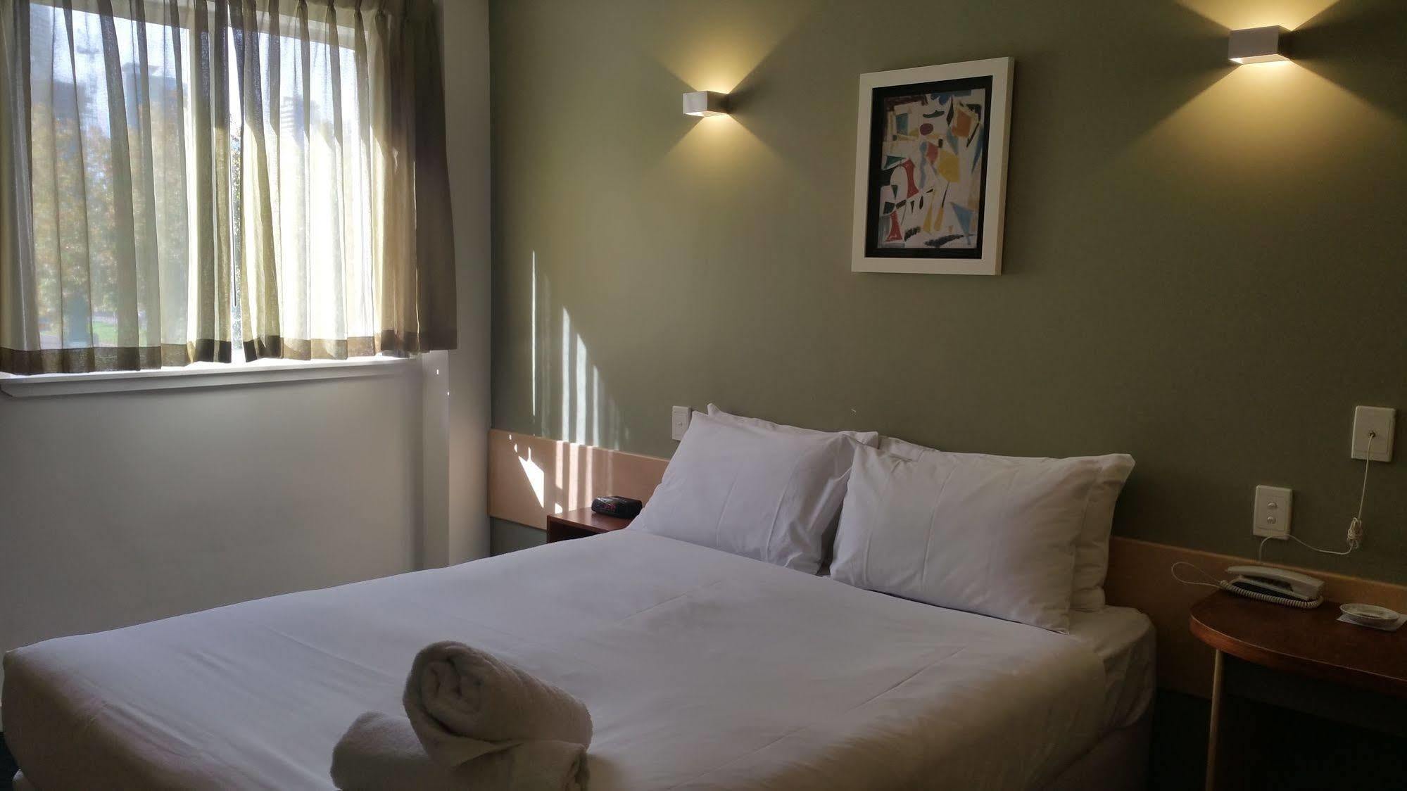Sullivans Hotel パース エクステリア 写真