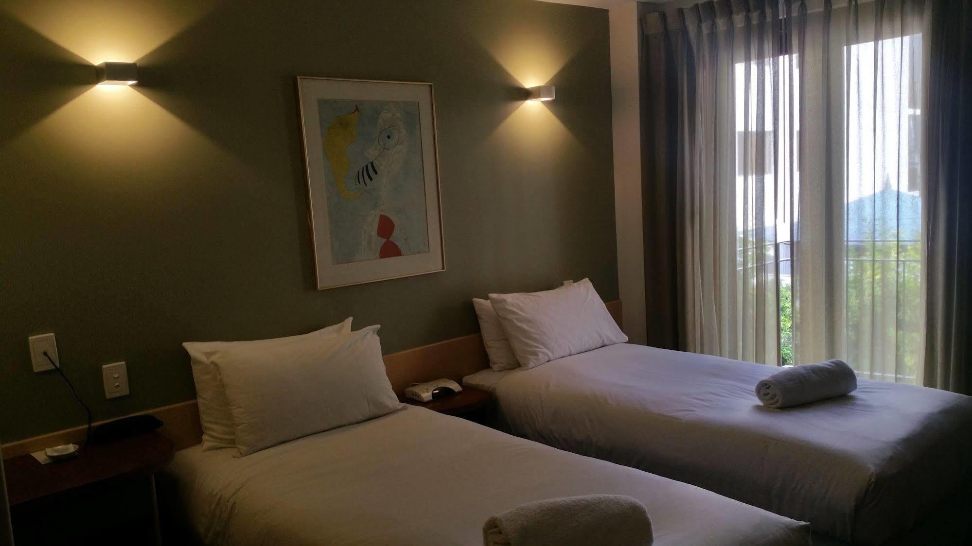 Sullivans Hotel パース エクステリア 写真