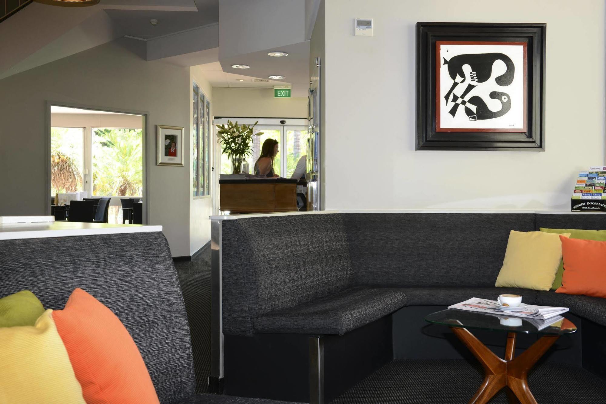 Sullivans Hotel パース エクステリア 写真